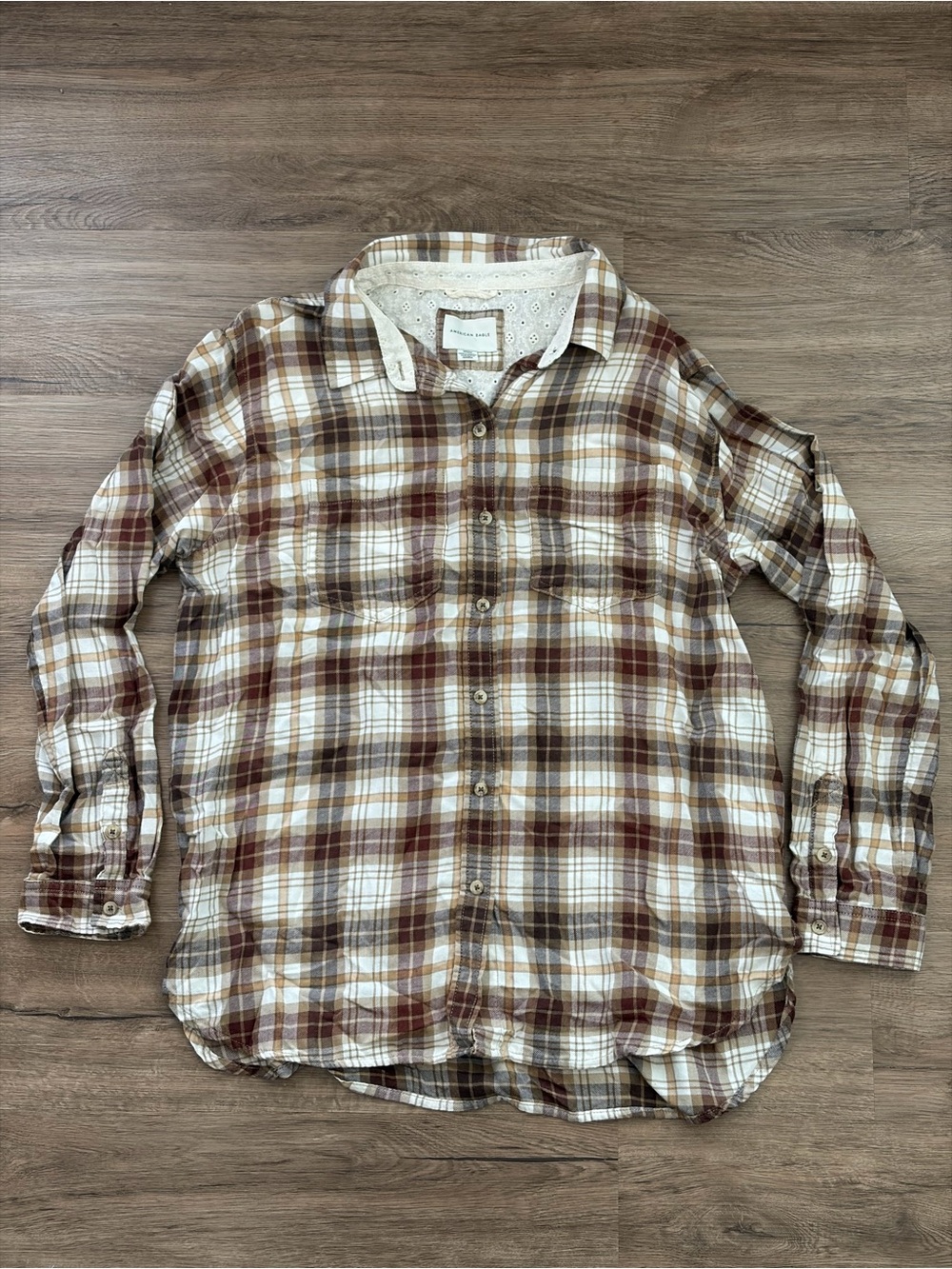 American Eagle Women’s Plaid Button-Down Boyfriend Shirt Size M